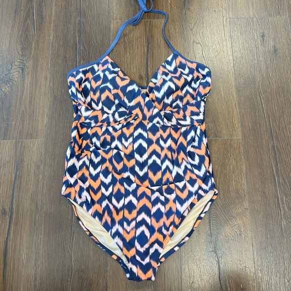 Liz Lange maternity swimsuit SZ XL - Picture 1 of 4